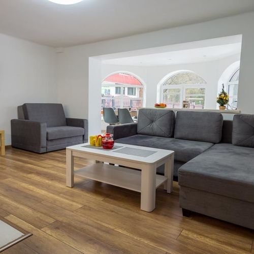 Apartament familial(ă) cu terasă cu 2 camere pentru 5 pers.