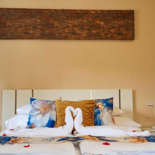 Apartament întreaga unitate cu vedere spre râu cu 2 camere pentru 4 pers.