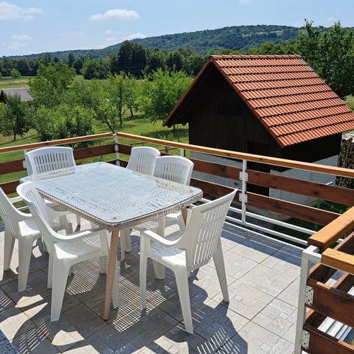 Apartament 6-osobowy z widokiem na góry z widokiem na ogród z 3 pomieszczeniami sypialnianymi
