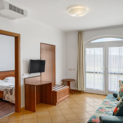 Apartman s manželskou postelí s 1 ložnicí přízemní  (s možností přistýlky)