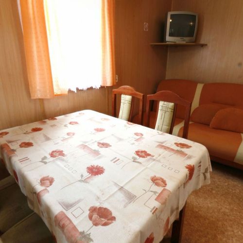 Casă de vară pentru 6 pers. (se inchirieaza doar integral)