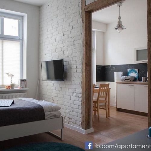 Apartament la parter cu vedere spre oraș cu 1 camera pentru 4 pers.