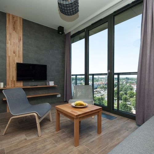 Apartament la etaj cu vedere spre oraș cu 2 camere pentru 4 pers.