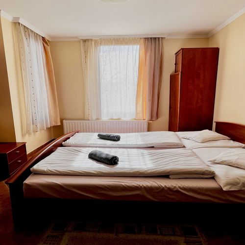 Apartman s manželskou postelí s 1 ložnicí s výhledem na řeku na poschodí