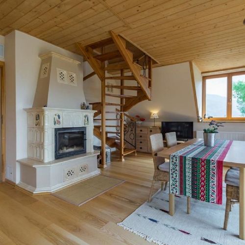 Apartament 5-osobowy z widokiem na góry z 2 pomieszczeniami sypialnianymi