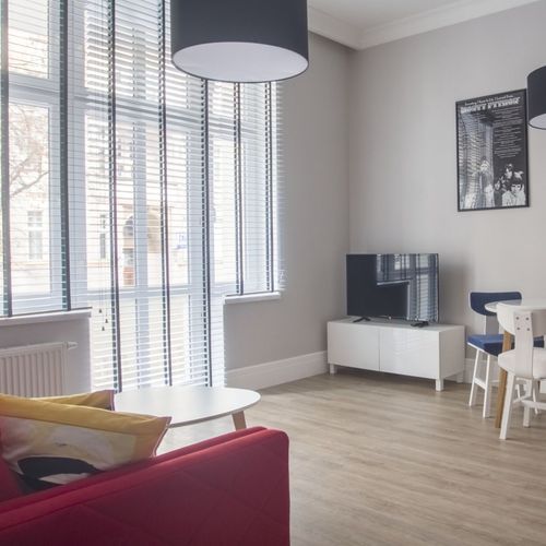 Apartament art cu balcon cu 2 camere pentru 4 pers.