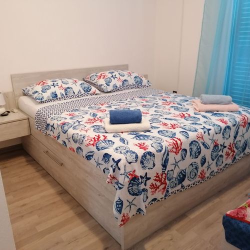 Apartament 3-osobowy na parterze z tarasem z 1 pomieszczeniem sypialnianym