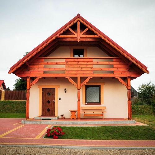 Vilă familial(ă) cu vedere spre râu pentru 6 pers. (se inchirieaza doar integral)