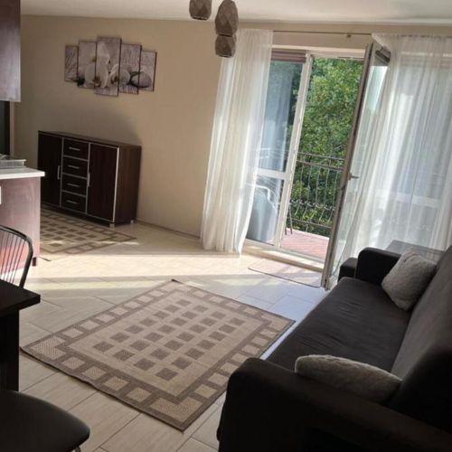 Apartament 6-osobowy z balkonem z 2 pomieszczeniami sypialnianymi