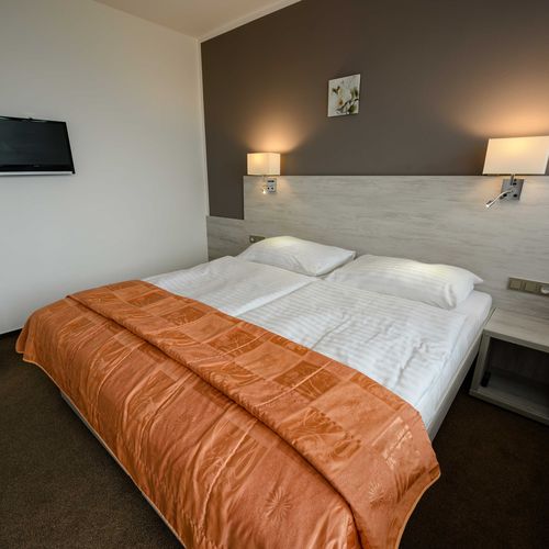 Apartman s klimatizací se sprchou s manželskou postelí s 1 ložnicí