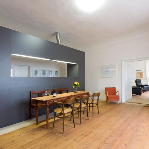 Apartament cu duș cu chicinetă proprie pentru 2 pers. (se poate solicita pat suplimentar)