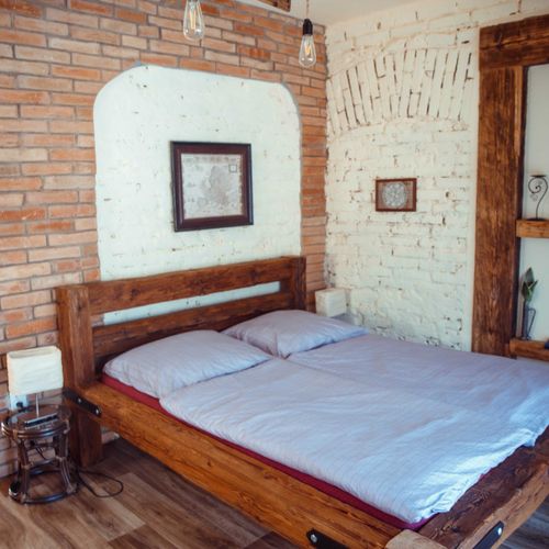 Apartament cu duș cu chicinetă proprie cu 1 camera pentru 2 pers.