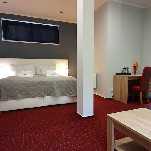 Deluxe Apartman se sprchou s manželskou postelí s 1 ložnicí