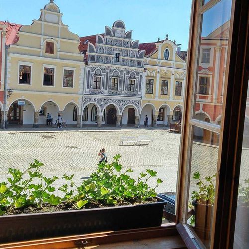 Pokoj s koupelnou s manželskou postelí s výhledem na město (s možností přistýlky)