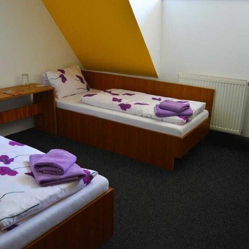Standard Pokoj se sprchou pro 2 os.