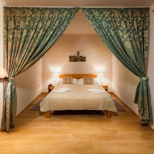 Apartman se sprchou  s manželskou postelí s 1 ložnicí (s možností přistýlky)