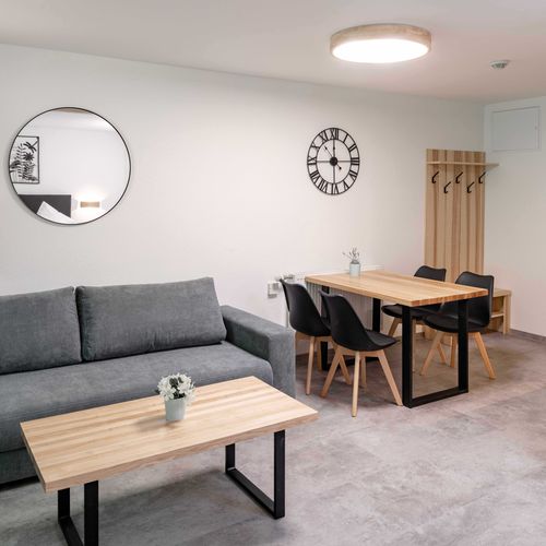 Apartament 2-osobowy z prysznicem z balkonem (możliwa dostawka)