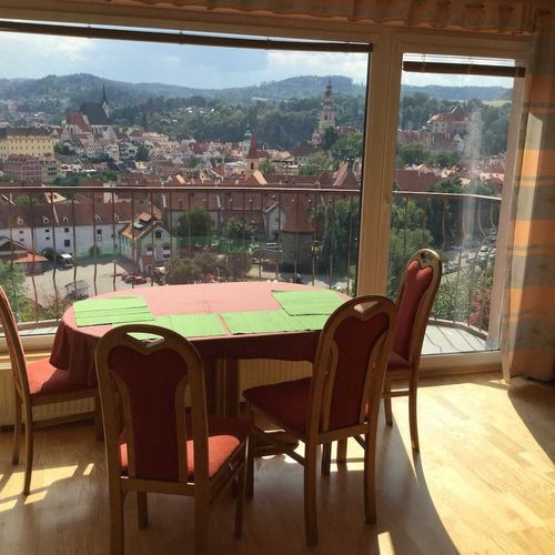 Apartman se sprchou s vlastní kuchyňkou pro 4 os. se 2 ložnicemi