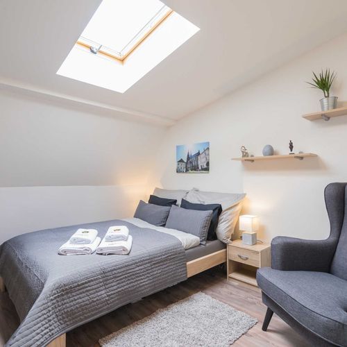 Apartman se sprchou s privátní koupelnou mimo apartmán pro 6 os.