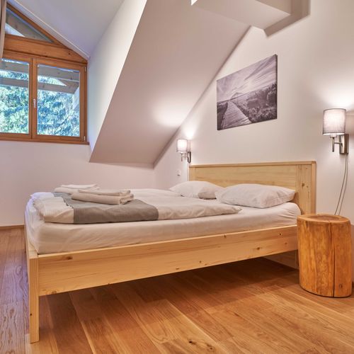Deluxe Apartman s balkónem pro 4 os. se 2 ložnicemi (s možností přistýlky)