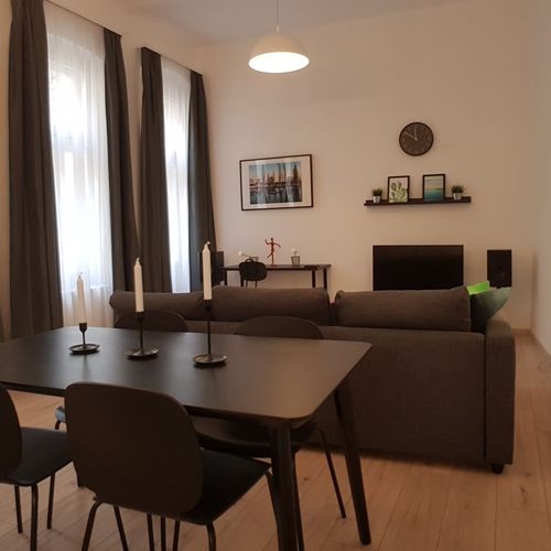 Apartament la parter d cu 2 camere pentru 4 pers.