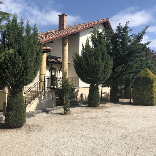 Camera cvadrupla într-o clădire separată de Spa comunicantă