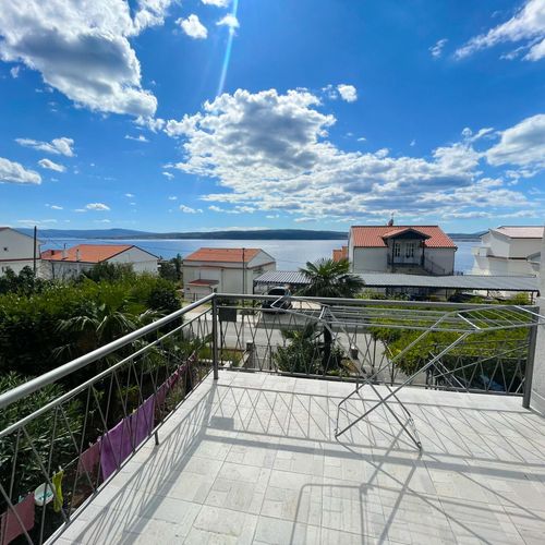 Apartament cu vedere spre mare cu 1 camera pentru 2 pers.