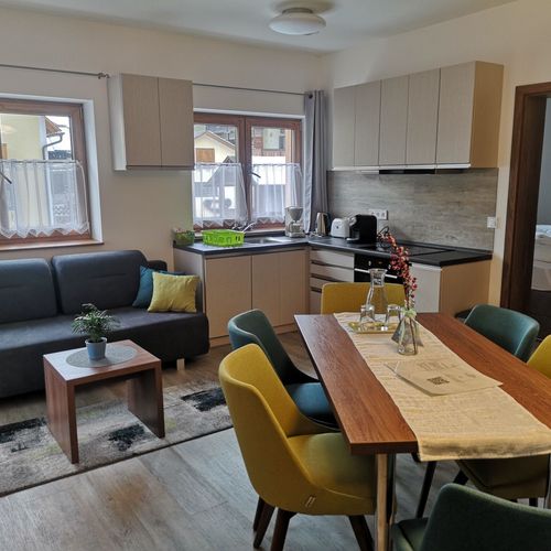 Apartman pro 6 os. se 3 ložnicemi s výhledem na hory