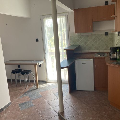Apartament la etaj cu aer condiționat cu 1 camera pentru 3 pers.