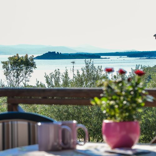 Apartament 4-osobowy z klimatyzacją z widokiem na morze z 2 pomieszczeniami sypialnianymi A-5904-e