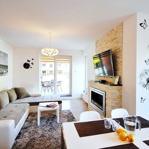 Apartament lângă piscină cu 2 camere pentru 4 pers.
