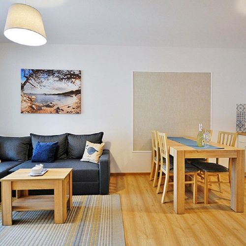 Apartament lângă piscină cu 2 camere pentru 4 pers.
