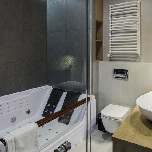 Apartament 2-osobowy Superior "C" z 1 pomieszczeniem sypialnianym