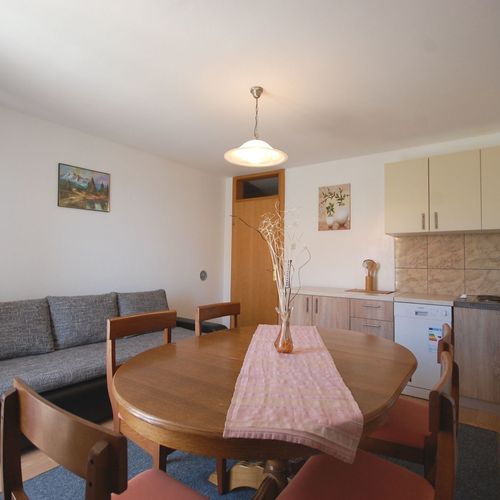 Apartament familial(ă) la etaj cu 2 camere pentru 4 pers.