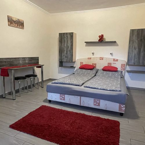 Apartman pro 4 os. se 2 ložnicemi s výhledem do zahrady přízemní