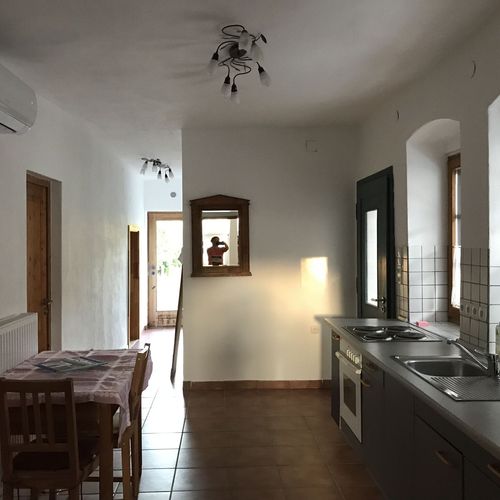 Apartament confort family pentru 4 pers. (se inchirieaza doar integral) (se poate solicita pat suplimentar)