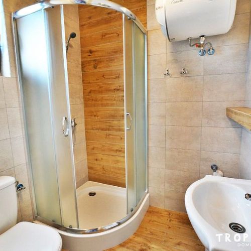 Apartament pentru 9 pers. (se inchirieaza doar integral)
