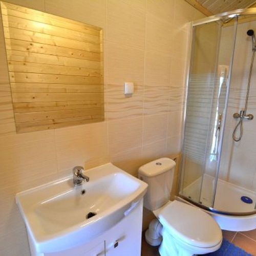 Apartament pentru 5 pers. (se inchirieaza doar integral)