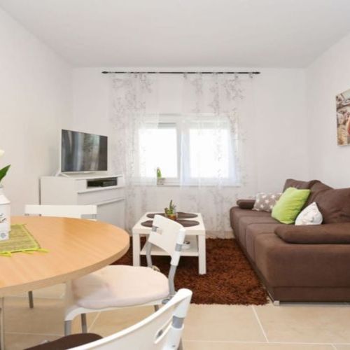 Apartament a cu 2 camere pentru 5 pers.
