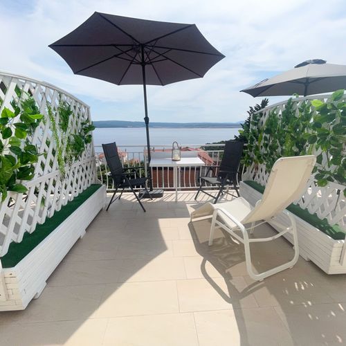 Apartament studio cu vedere spre mare cu 1 camera pentru 2 pers.