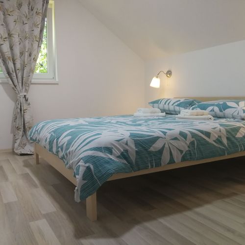 Apartament cu aer condiționat cu balcon cu 3 camere pentru 6 pers. A-12345-b