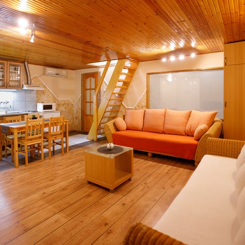 Apartman pro 4 os. se 2 ložnicemi v podkroví 