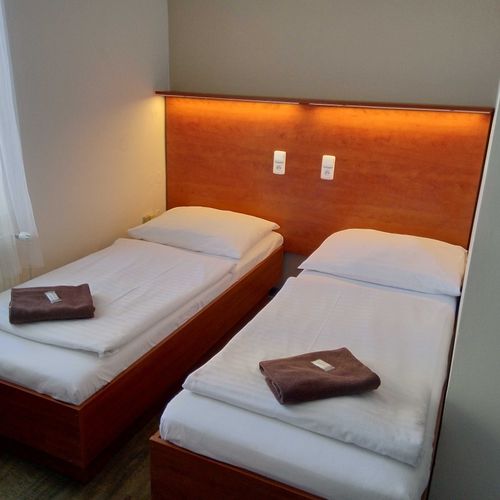 Pokój 2-osobowy z łazienką z prysznicem