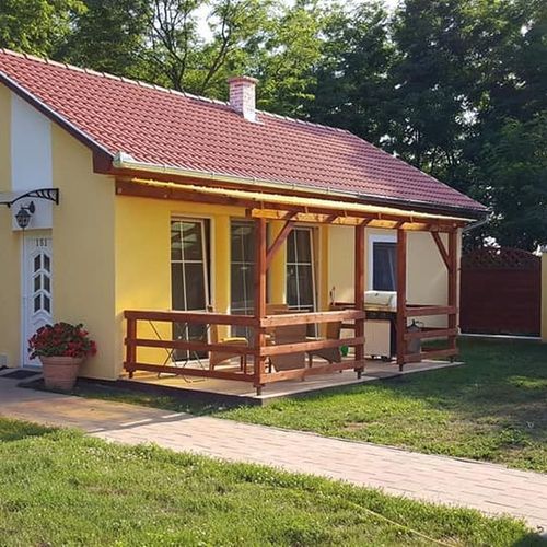 Apartament deluxe cu bucătărie proprie pentru 4 pers. (se inchirieaza doar integral)
