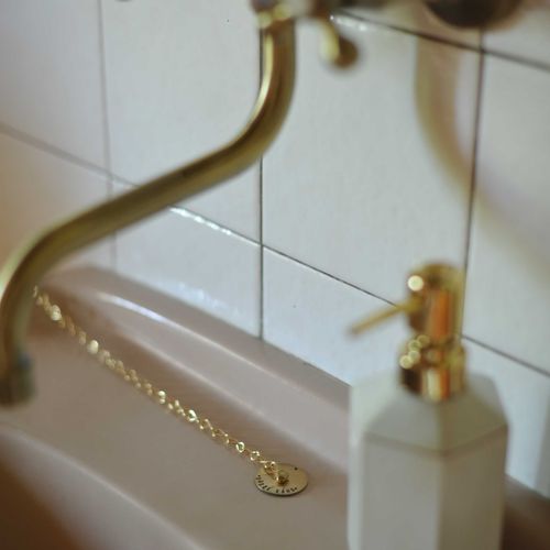 Apartament standard cu duș pentru 5 pers.