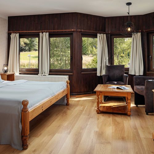 Pokoj s manželskou postelí (s možností přistýlky)