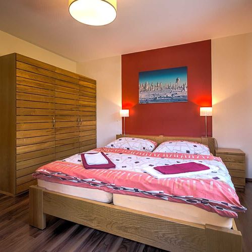 Apartament 4-osobowy z prysznicem z aneksem kuchennym (możliwa dostawka)