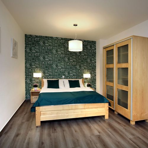 Apartament standard cu duș cu 1 camera pentru 2 pers. (se poate solicita pat suplimentar)