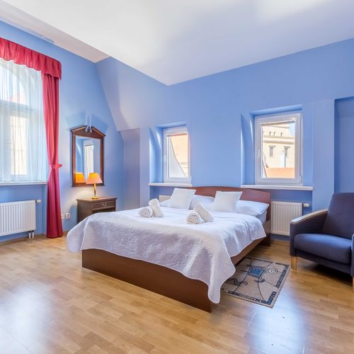 Deluxe Rodinný Apartman pro 5 os. se 3 ložnicemi (s možností přistýlky)