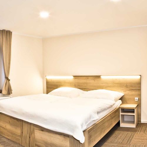 Studio Apartman se sprchou s manželskou postelí s 1 ložnicí (s možností přistýlky)